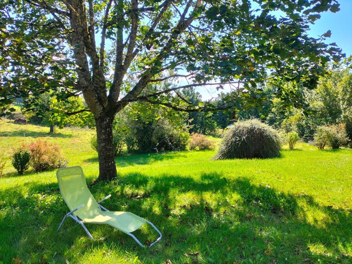 Gite La Balme Issendolus Buitenkant foto
